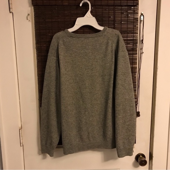Hart Schaffer Marx 100% Cashmere  V Neck Sweater - Picture 3 of 4